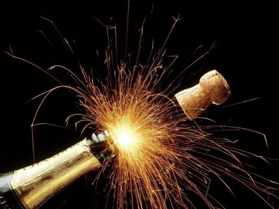 Champagne Popping Background Wallpaper