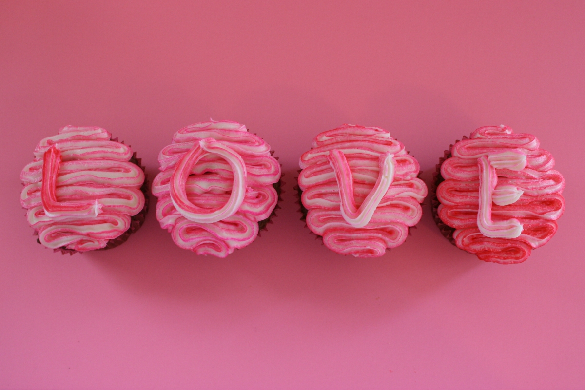 Love Cake backgrounds